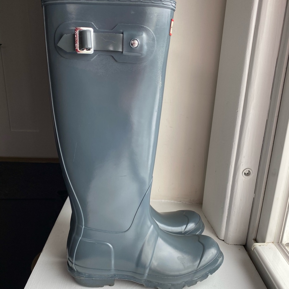 Women’s Hunter boots size 6
